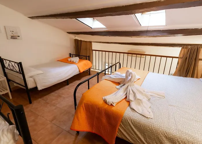 Trastevere Four Seasons Trilussa 1